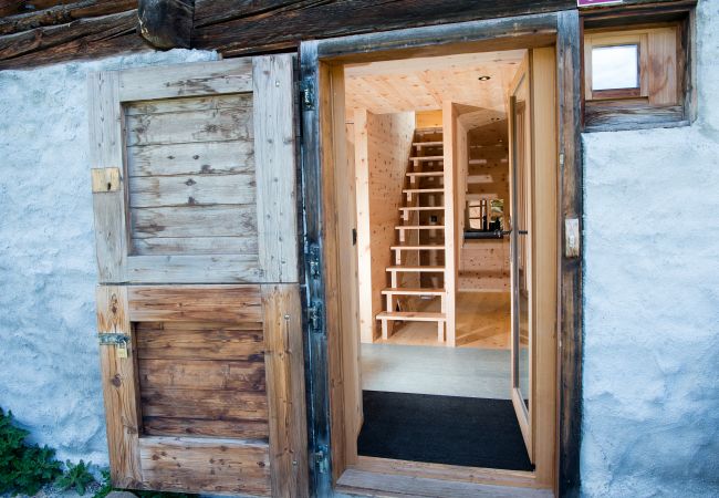 Chalet in Lantsch/Lenz - Mountain Cabin Got Spess Lenzerheide Chalet in Lantsch/Lenz - Mountain Cabin Got Spess Lenzerheide