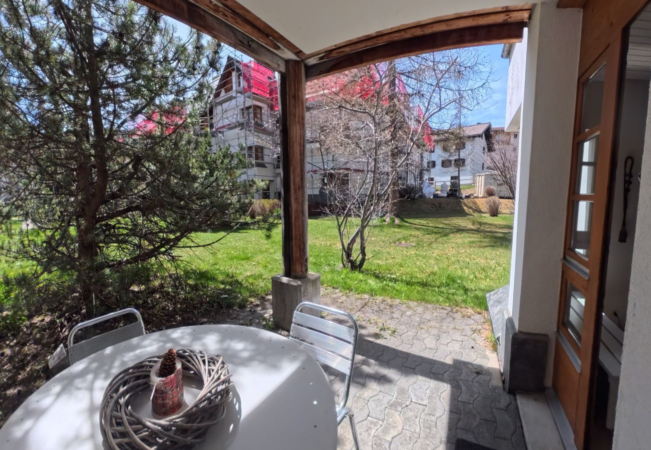 Apartment in Lenzerheide/Lai - Wellness apartment with pool and terrace
