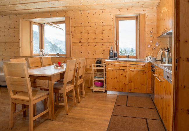  in Parpan - Family accommodation Oberbergstrassse for 5 persons Parpan