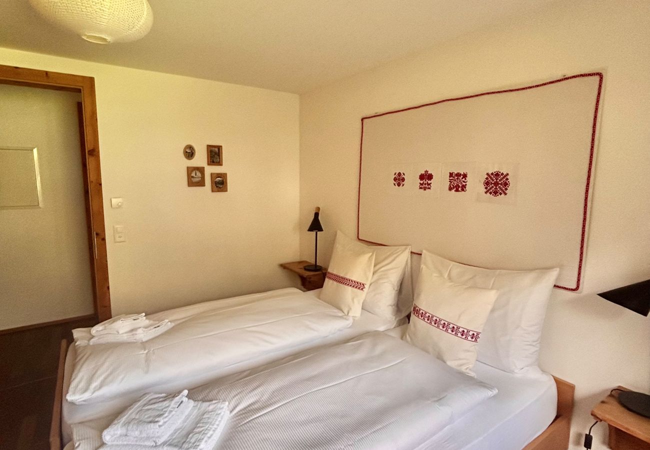 Apartment in Parpan - Family accommodation Oberbergstrassse for 5 persons Parpan