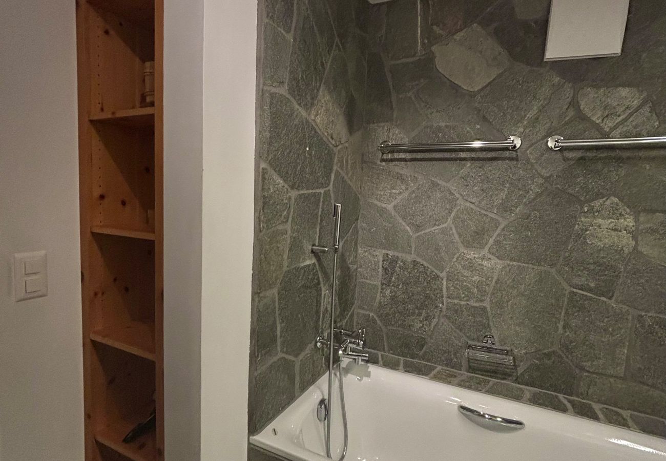 Apartment in Parpan - Family accommodation Oberbergstrassse for 5 persons Parpan