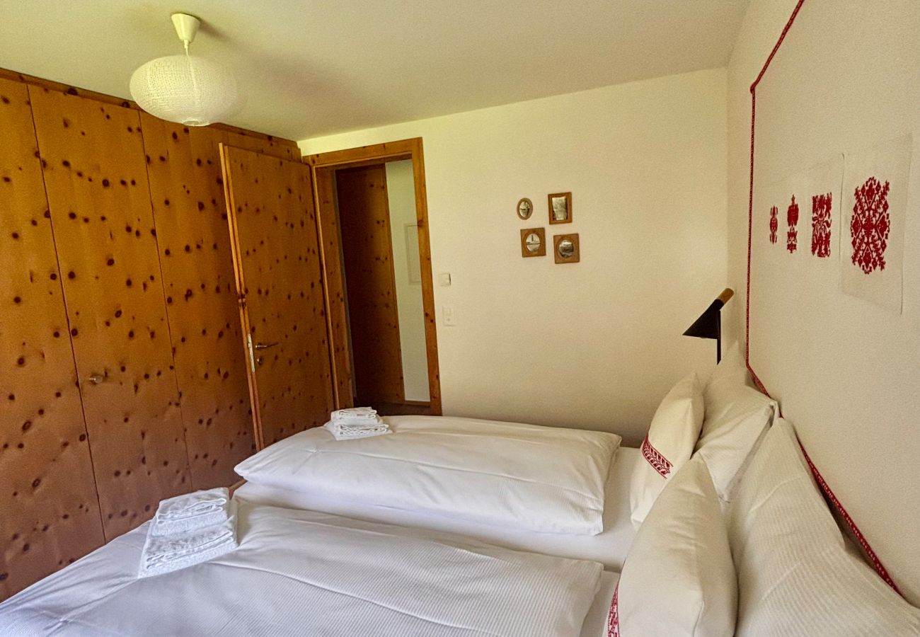 Apartment in Parpan - Family accommodation Oberbergstrassse for 5 persons Parpan