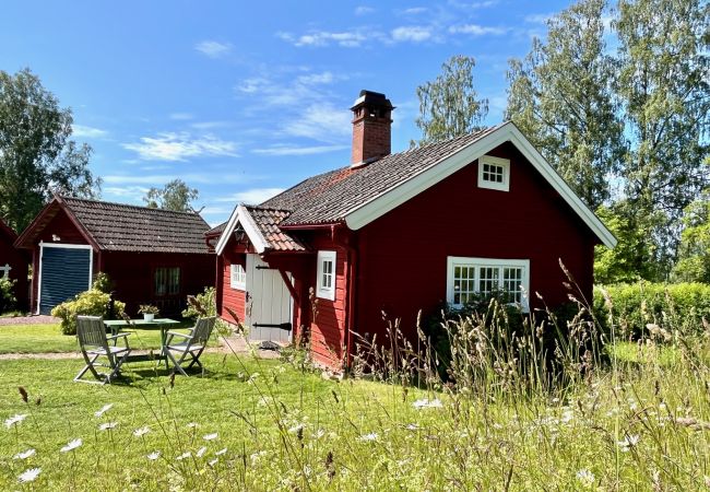 Bungalow in Rättvik - Swedish house with private sauna