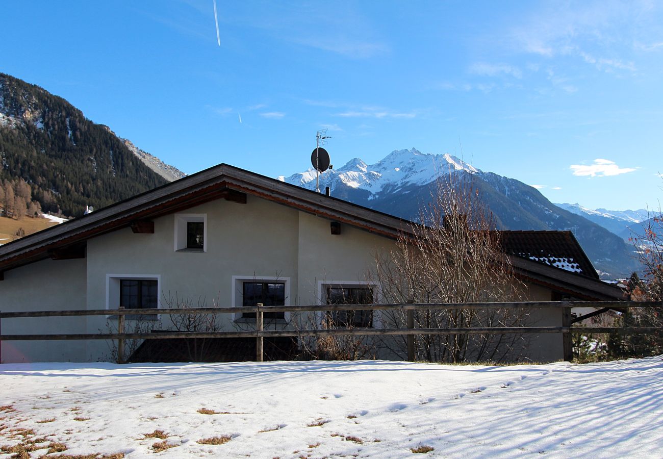 Apartment in Lantsch/Lenz -  3.5-room apartment in a sunny location in Lantsch-Lenzerheide