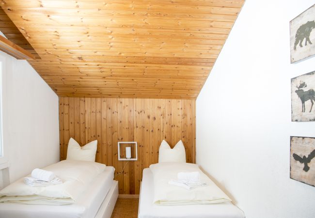 Ferienwohnung in Valbella - Ferienwohnung Canols für 6 Personen Valbella-Lenzerheide Ferienwohnung in Valbella - Ferienwohnung Canols für 6 Personen Valbella-Lenzerheide