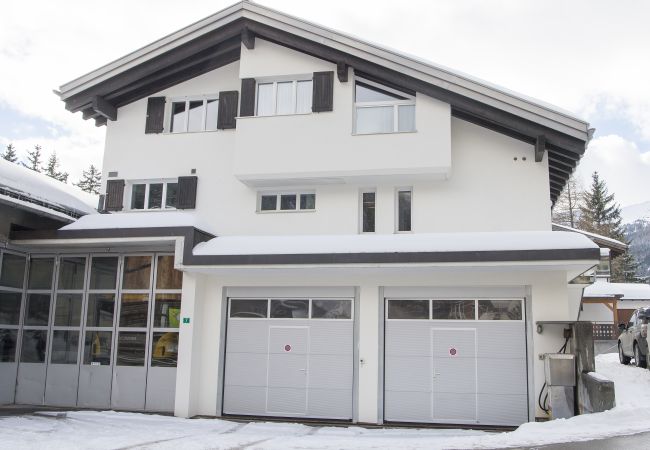 Ferienwohnung in Valbella - Ferienwohnung Canols für 6 Personen Valbella-Lenzerheide Ferienwohnung in Valbella - Ferienwohnung Canols für 6 Personen Valbella-Lenzerheide