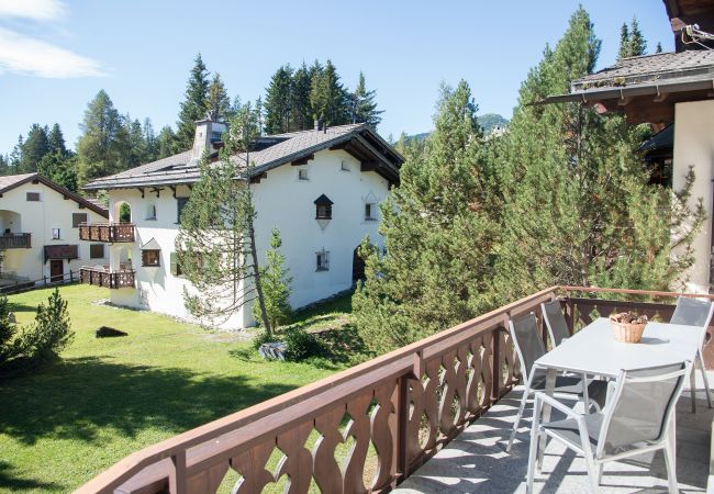Ferienwohnung in Lenzerheide/Lai - Ferienwohnung mit Jacuzzi für 6 Personen-Lenzerheide Ferienwohnung in Lenzerheide/Lai - Ferienwohnung mit Jacuzzi für 6 Personen-Lenzerheide