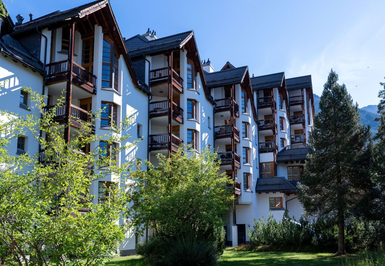 Ferienwohnung in Lenzerheide/Lai - Wellness-Apartment mit Pool & Terrasse
