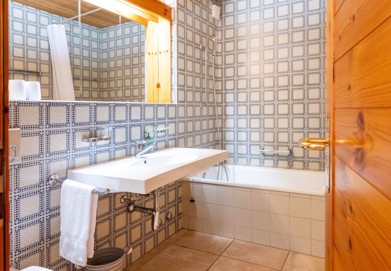 Ferienwohnung in Lenzerheide/Lai - Wellness-Apartment mit Pool & Terrasse