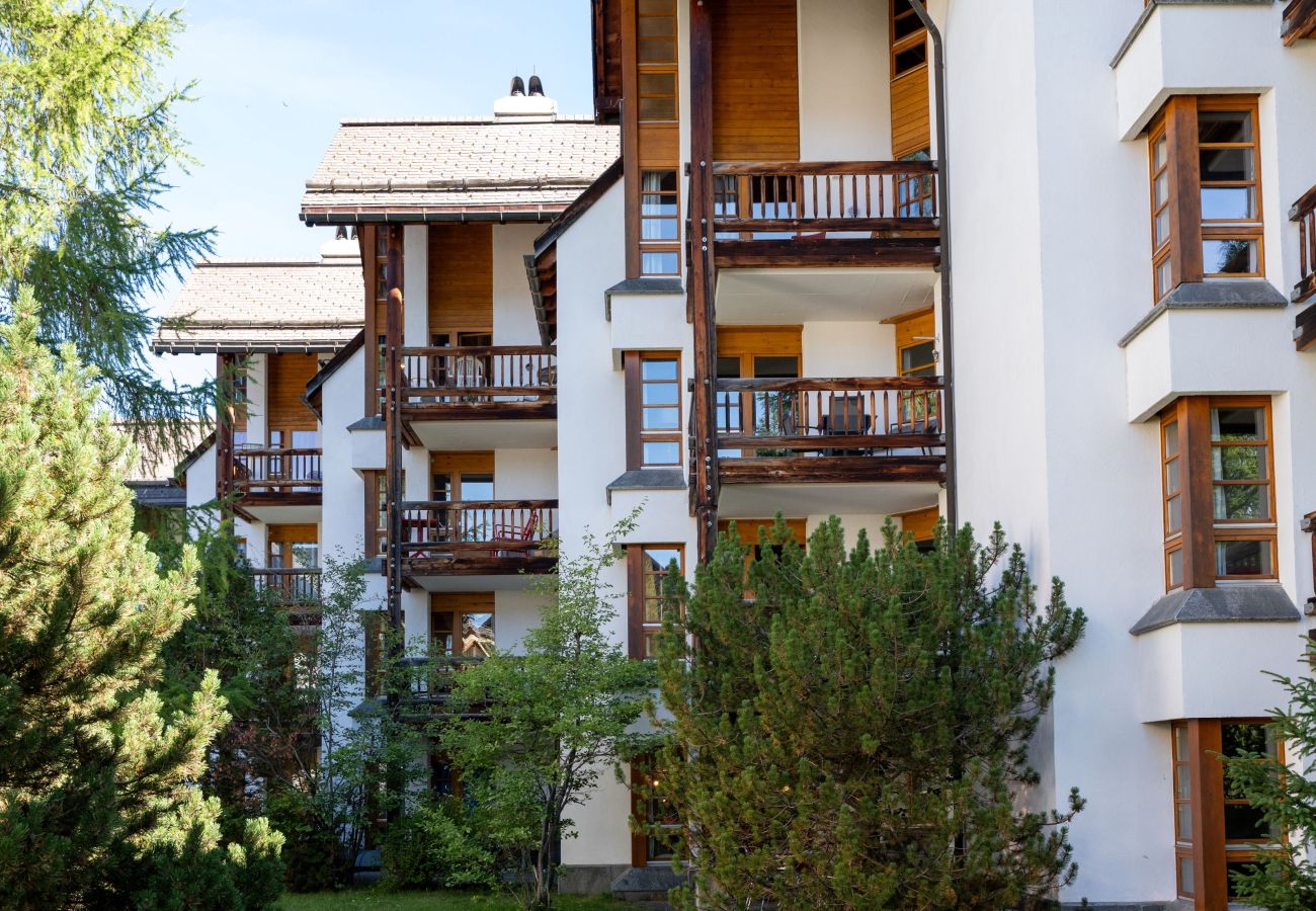Ferienwohnung in Lenzerheide/Lai - Wellness-Apartment mit Pool & Terrasse