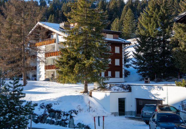 Ferienwohnung in Valbella - Ferienwohnung mit privatem Jacuzzi für 4 Personen Casoja Lenzerheide Ferienwohnung in Valbella - Ferienwohnung mit privatem Jacuzzi für 4 Personen Casoja Lenzerheide