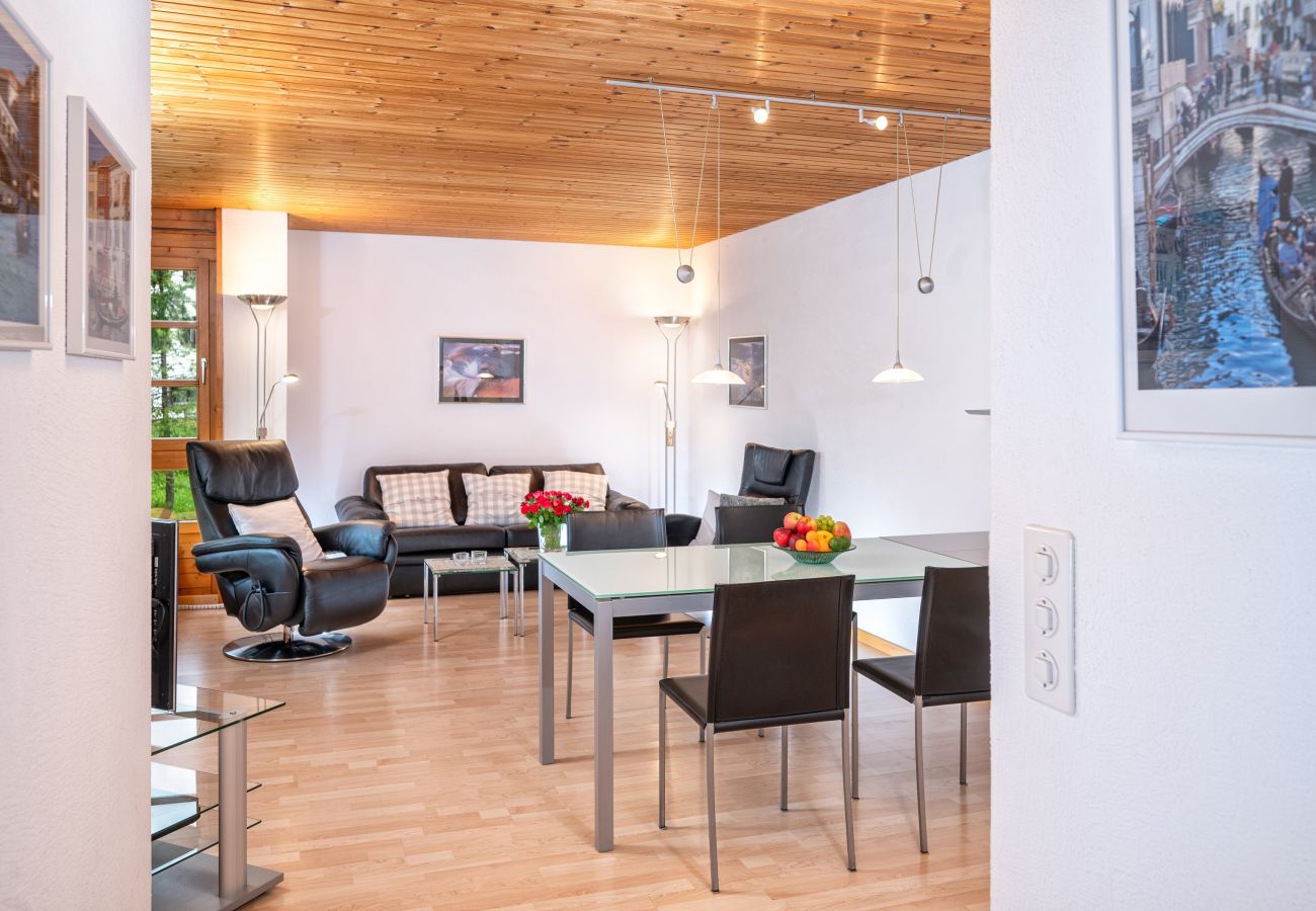 Ferienwohnung in Lenzerheide/Lai - Ferienwohnung Schweizerhof 414 für 4 Personen