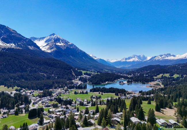 Ferienwohnung in Valbella - Briza für 6 Personen Haus Barlangia - Lenzerheide Ferienwohnung in Valbella - Briza für 6 Personen Haus Barlangia - Lenzerheide