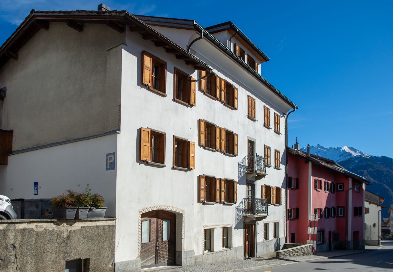 Ferienwohnung in Lantsch/Lenz - Lantsch-Lenz Dachgeschoss-Wohnung für 7 Personen Crauna 