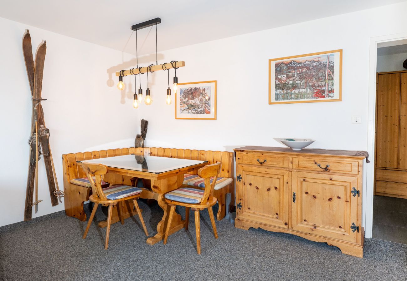 Ferienwohnung in Valbella - Wohnung Valbella: Langlauf, Seeblick