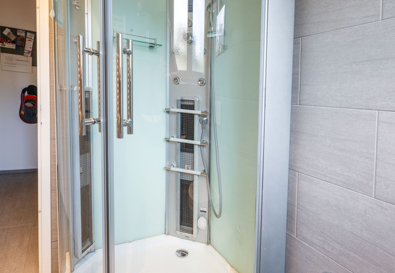 Ferienwohnung in Valbella - Wohnung Valbella: Langlauf, Seeblick