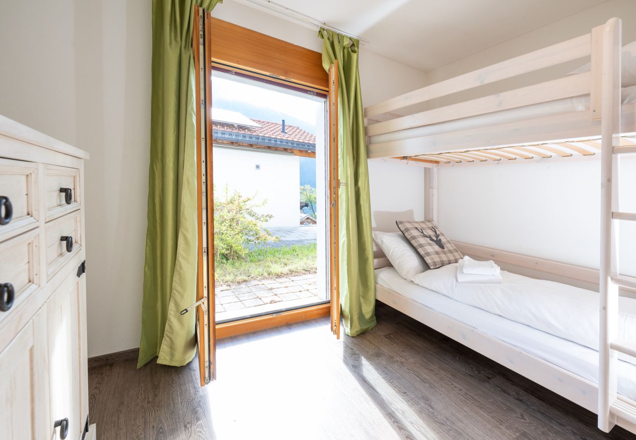 Ferienhaus in Malix - Malix: Kamin & Bergblick Apartment