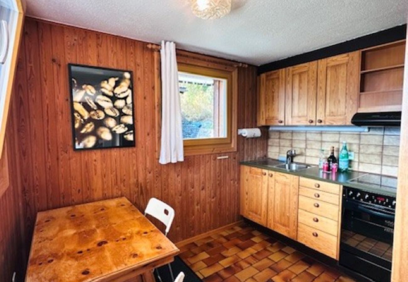Ferienwohnung in Brienz/Brinzauls - Brienz Mountain Base – Einfach & gemütlich