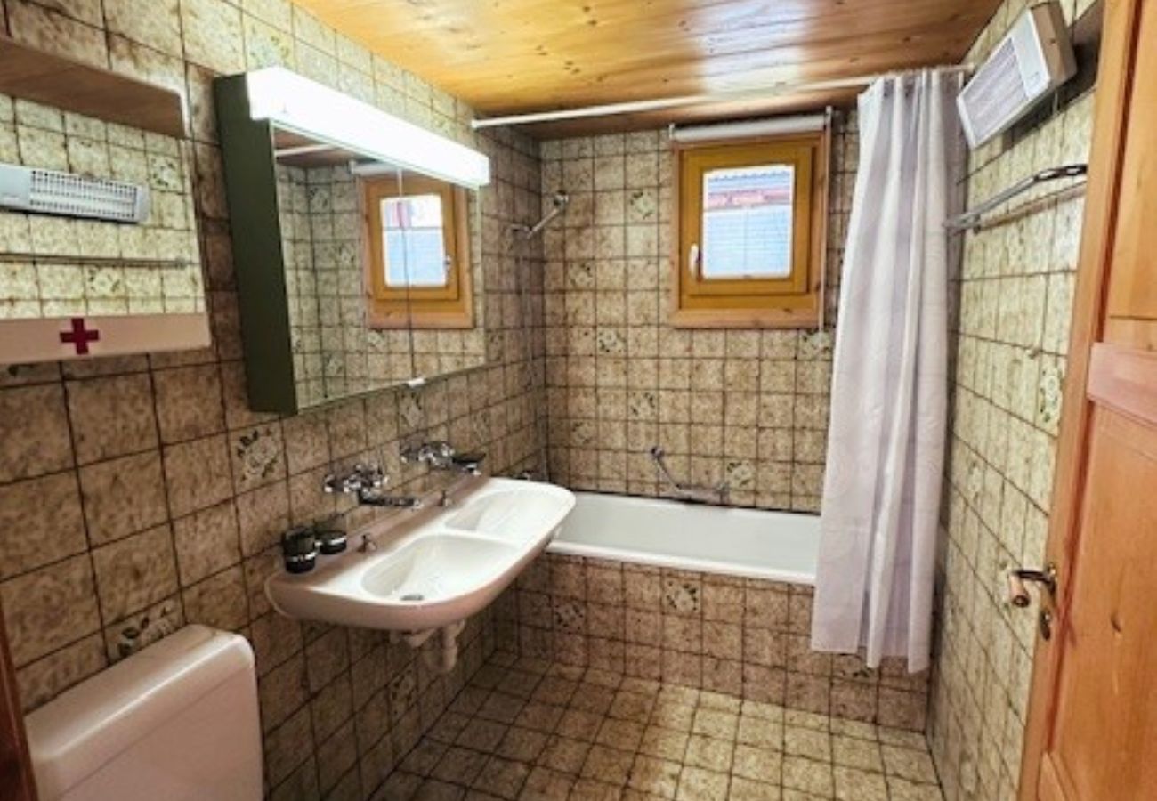 Ferienwohnung in Brienz/Brinzauls - Brienz Mountain Base – Einfach & gemütlich