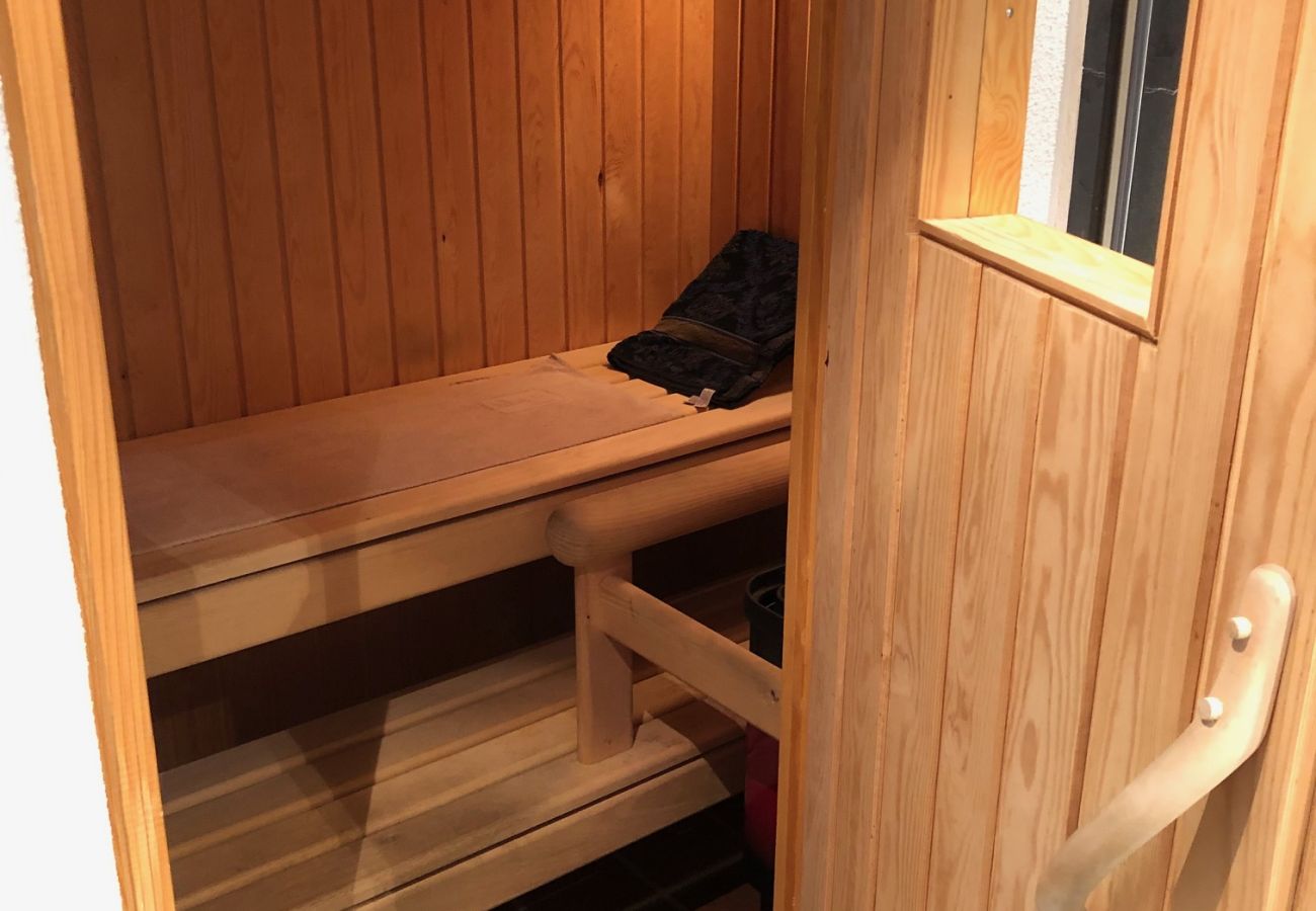 Ferienhaus in Valbella - Foppa Alpine Lodge – Ski-in/Ski-out & Sauna